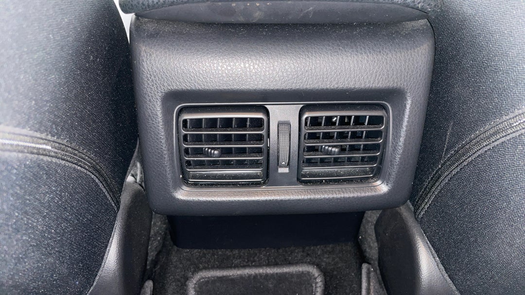 Rear A/C Vent