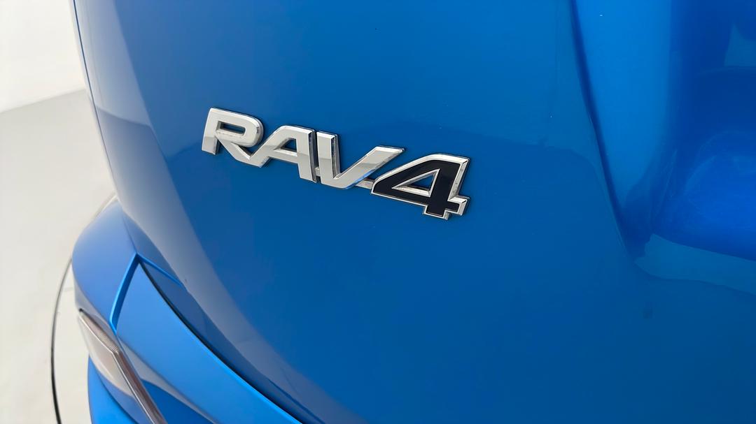 2018 Toyota RAV4 Gx (4x4), Automatic, 30481 km, Badge (Boot Left Side)