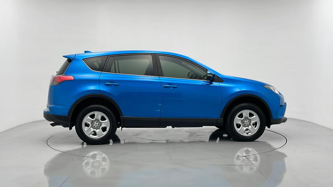 2018 Toyota RAV4 Gx (4x4), Automatic, 30481 km, Right Side View