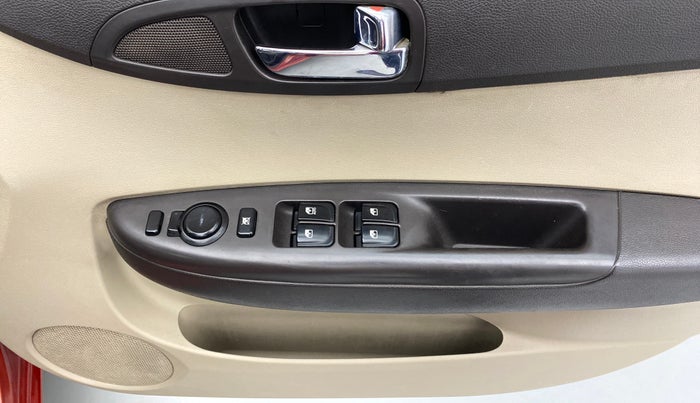 2013 Hyundai i20 SPORTZ 1.2 VTVT, Petrol, Manual, 84,555 km, Driver Side Door Panels Control