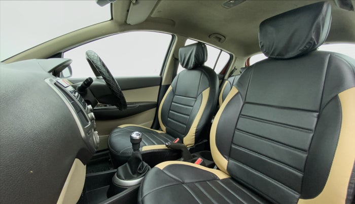 2013 Hyundai i20 SPORTZ 1.2 VTVT, Petrol, Manual, 84,555 km, Right Side Front Door Cabin