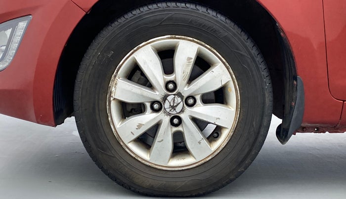2013 Hyundai i20 SPORTZ 1.2 VTVT, Petrol, Manual, 84,555 km, Left Front Wheel