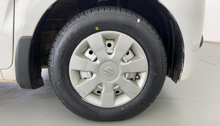 2021 Maruti New Wagon-R LXI CNG 1.0 L, CNG, Manual, 36,344 km, Right Front Wheel