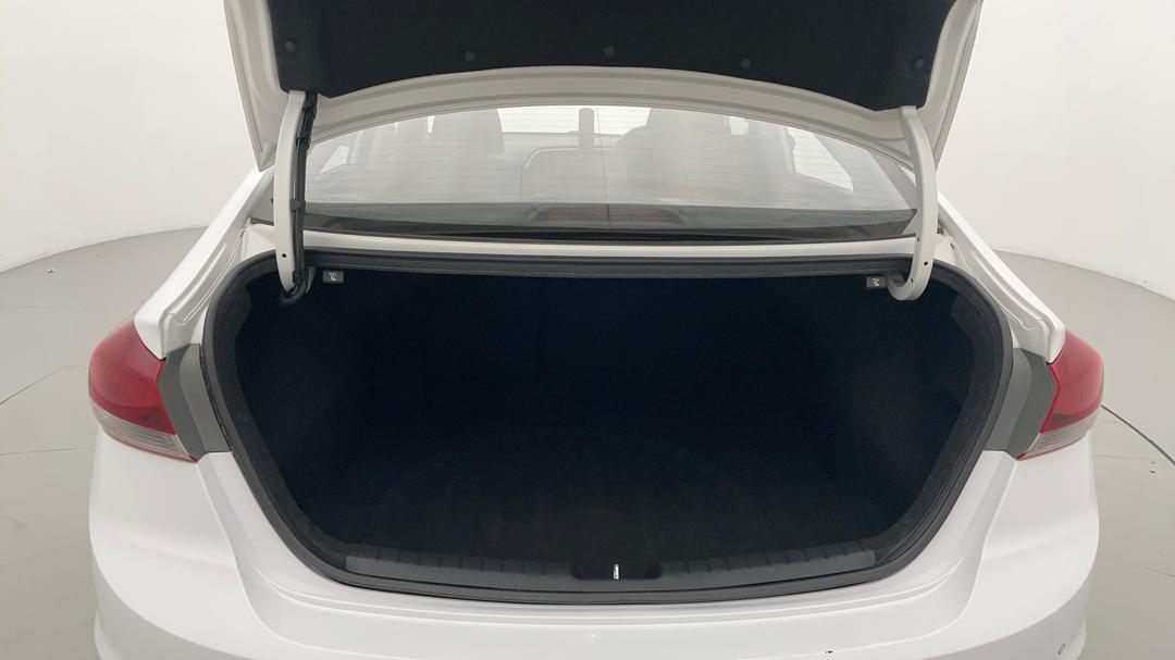 2018 Hyundai Elantra Active 2.0 Mpi, Automatic, 97548 km, Boot Inside View