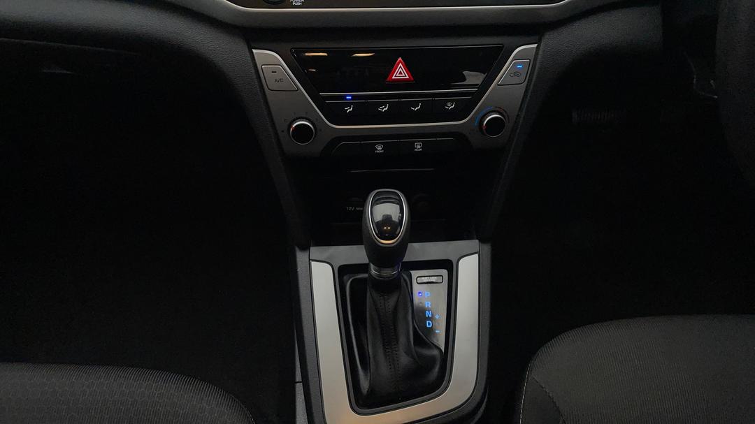 2018 Hyundai Elantra Active 2.0 Mpi, Automatic, 97548 km, Gear Lever 