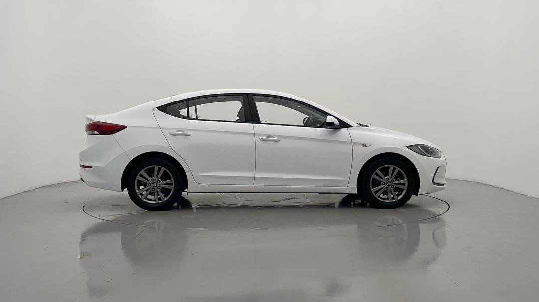 2018 Hyundai Elantra Active 2.0 Mpi, Automatic, 97548 km, Right Side View