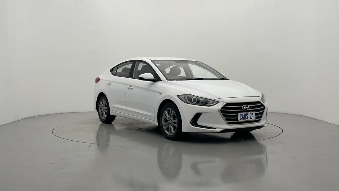 2018 Hyundai Elantra Active 2.0 Mpi, Automatic, 97548 km, Right Front Diagonal (45- Degree) View