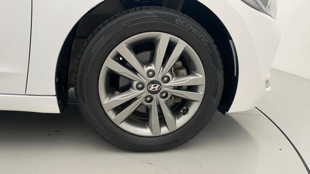 2018 Hyundai Elantra Active 2.0 Mpi, Automatic, 97548 km, Right Front Wheel