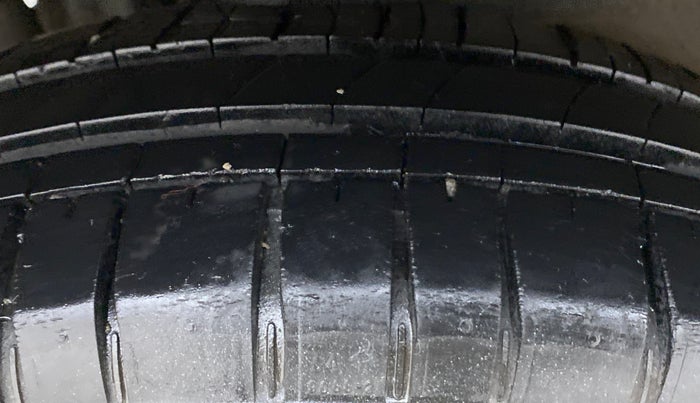 2015 Maruti Wagon R 1.0 LXI CNG, CNG, Manual, 89,604 km, Right Rear Tyre Tread