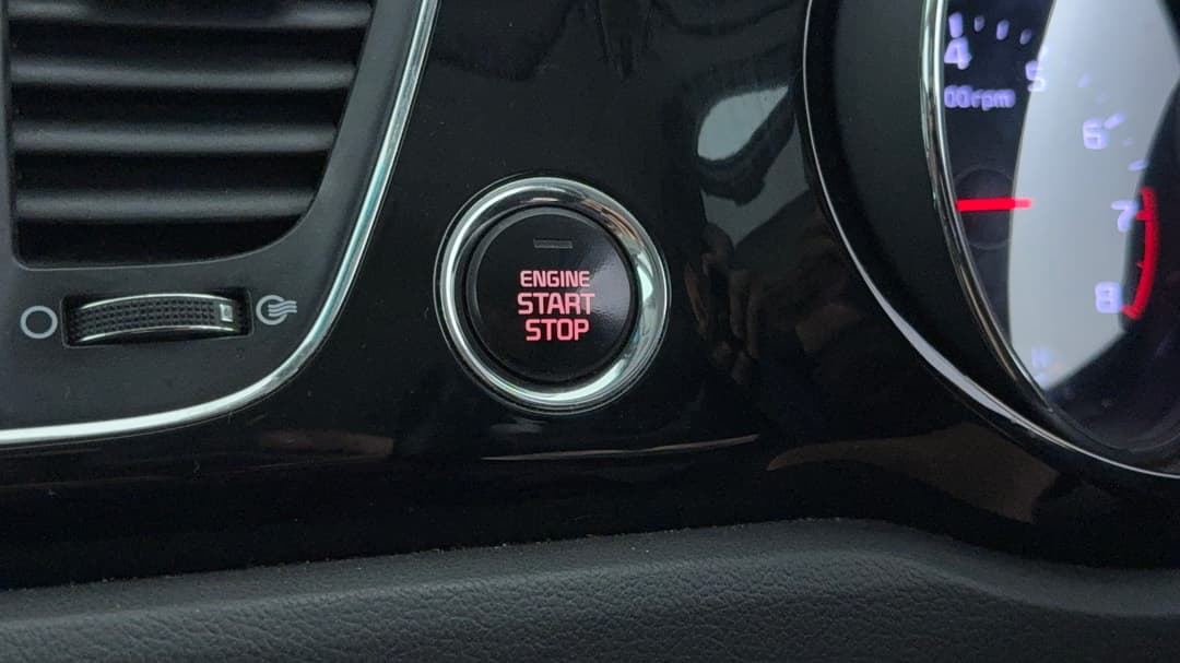 2016 Kia Carnival Platinum, Automatic, 163205 km, Keyless / Button Start