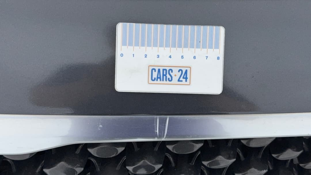2016 Kia Carnival Platinum, Automatic, 163205 km, Bumper Front Paint flaking
