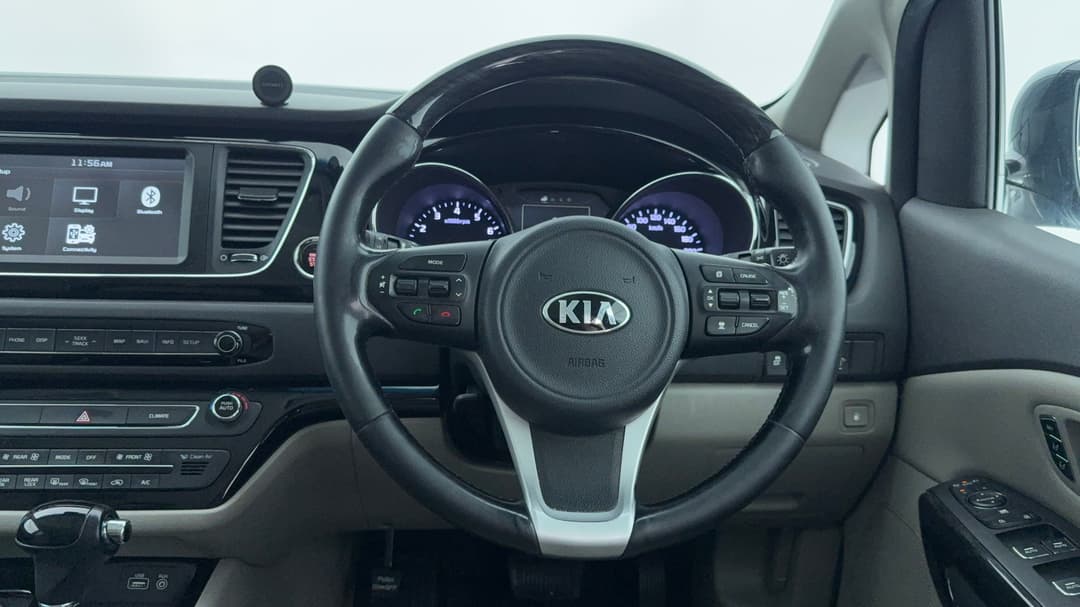 2016 Kia Carnival Platinum, Automatic, 163205 km, Steering Wheel Close-up