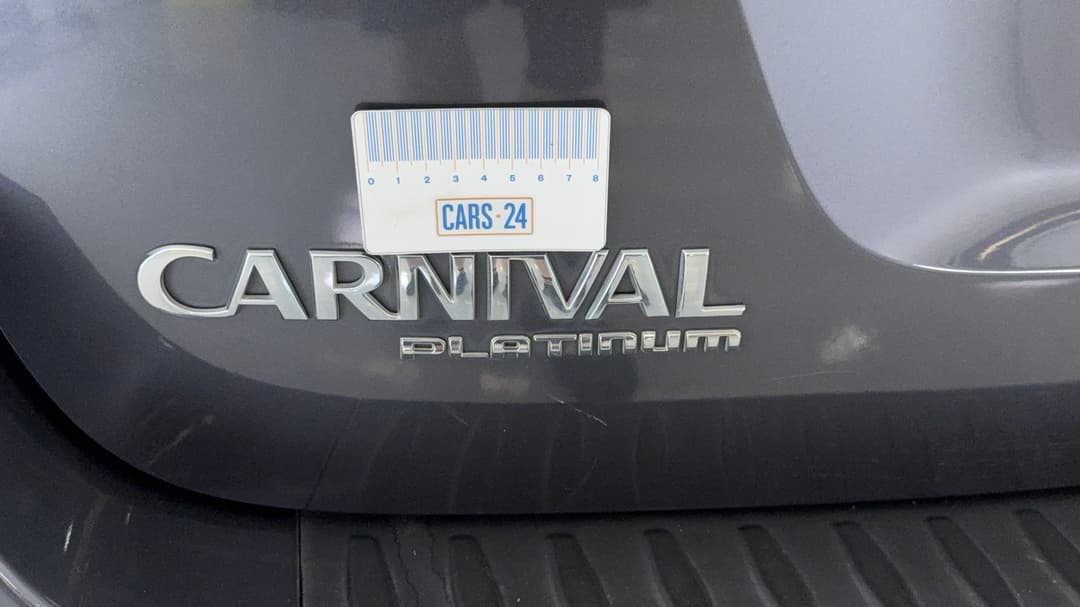 2016 Kia Carnival Platinum, Automatic, 163205 km, Boot / Tailgate Boot Lid Scratch