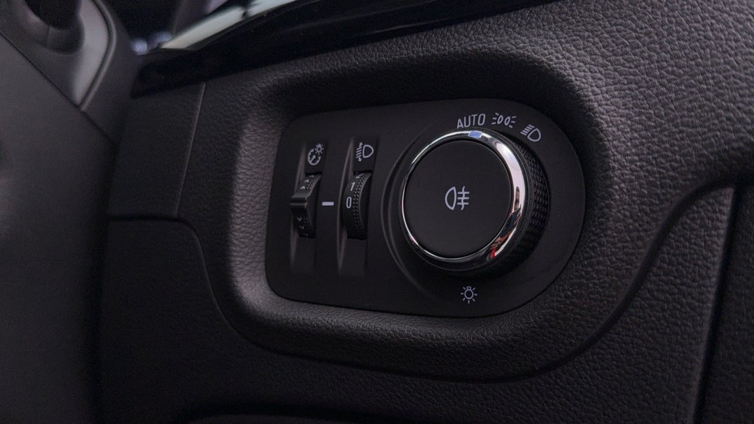 2019 Holden Astra R, Automatic, 20353 km, Utility Switches/Buttons