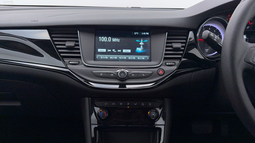 2019 Holden Astra R, Automatic, 20353 km, Center Console