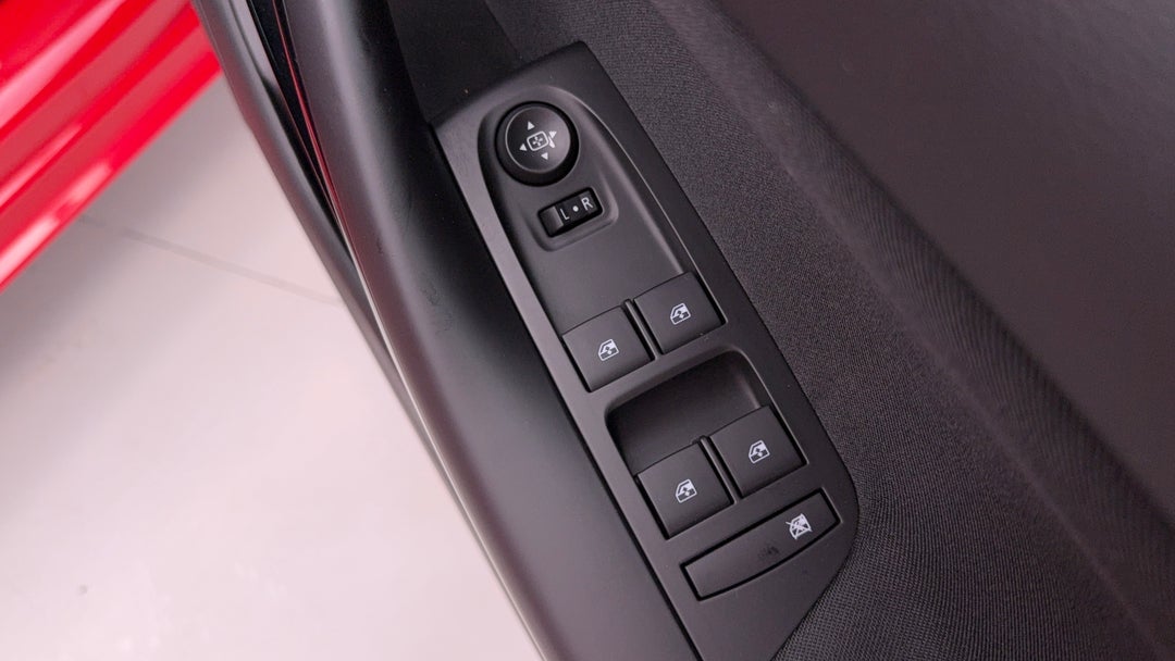 2019 Holden Astra R, Automatic, 20353 km, Drivers Side Door Panel Controls