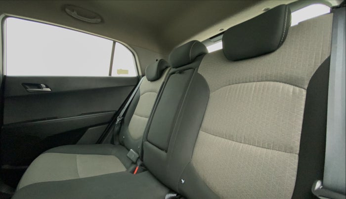 2016 Hyundai Creta SX PLUS AT 1.6 PETROL, Petrol, Automatic, 84,766 km, Right Side Rear Door Cabin