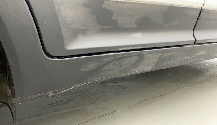 2016 Hyundai Creta SX PLUS AT 1.6 PETROL, Petrol, Automatic, 84,766 km, Right running board - Cladding has minor damage