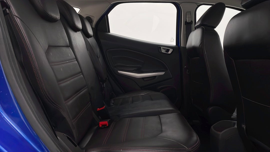 2013 Ford Ecosport Titanium 1.0, Manual, 116121 km, Right Side Rear Door Cabin View