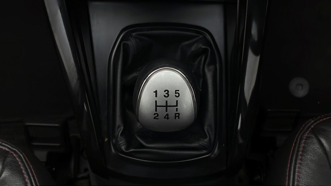 2013 Ford Ecosport Titanium 1.0, Manual, 116121 km, Gear Lever 