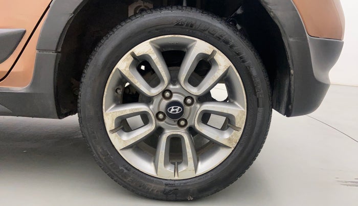 2016 Hyundai i20 Active 1.2 S, Petrol, Manual, 35,937 km, Left Rear Wheel