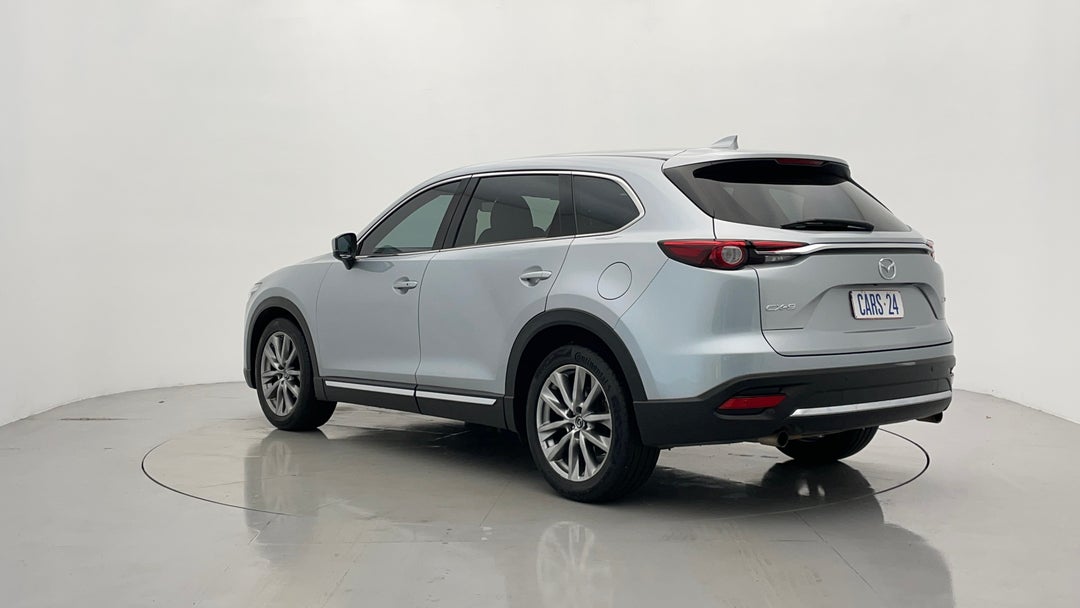 Left Back Diagonal (45- Degree) View