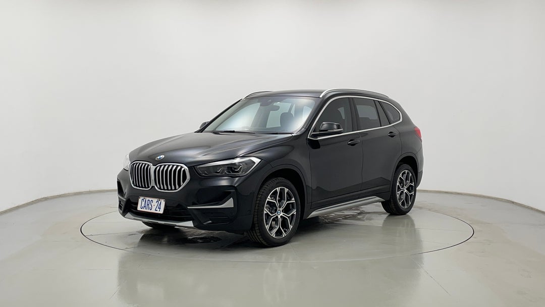 Left Front Diagonal (45- Degree) View