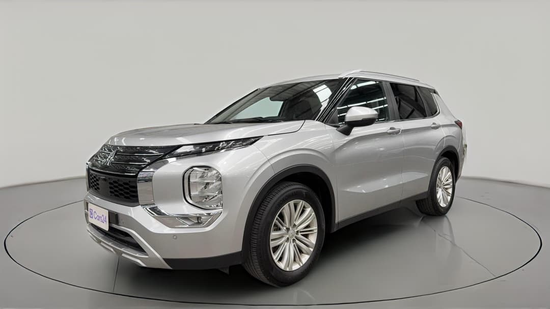 2024 Mitsubishi Outlander Ls 7 Seat (2WD), Automatic, 60344 km, Left Front Diagonal (45- Degree) View