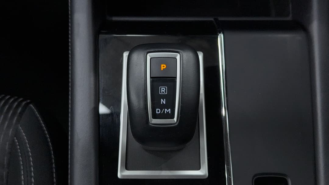 2024 Mitsubishi Outlander Ls 7 Seat (2WD), Automatic, 60344 km, Gear Lever 