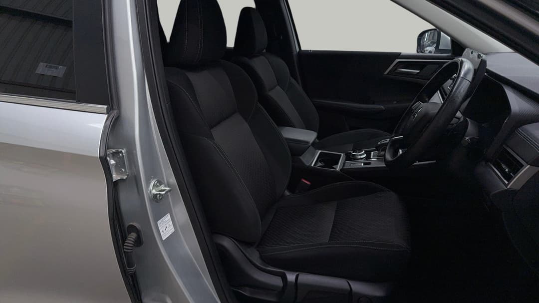 2024 Mitsubishi Outlander Ls 7 Seat (2WD), Automatic, 60344 km, Right Side Front Door Cabin View