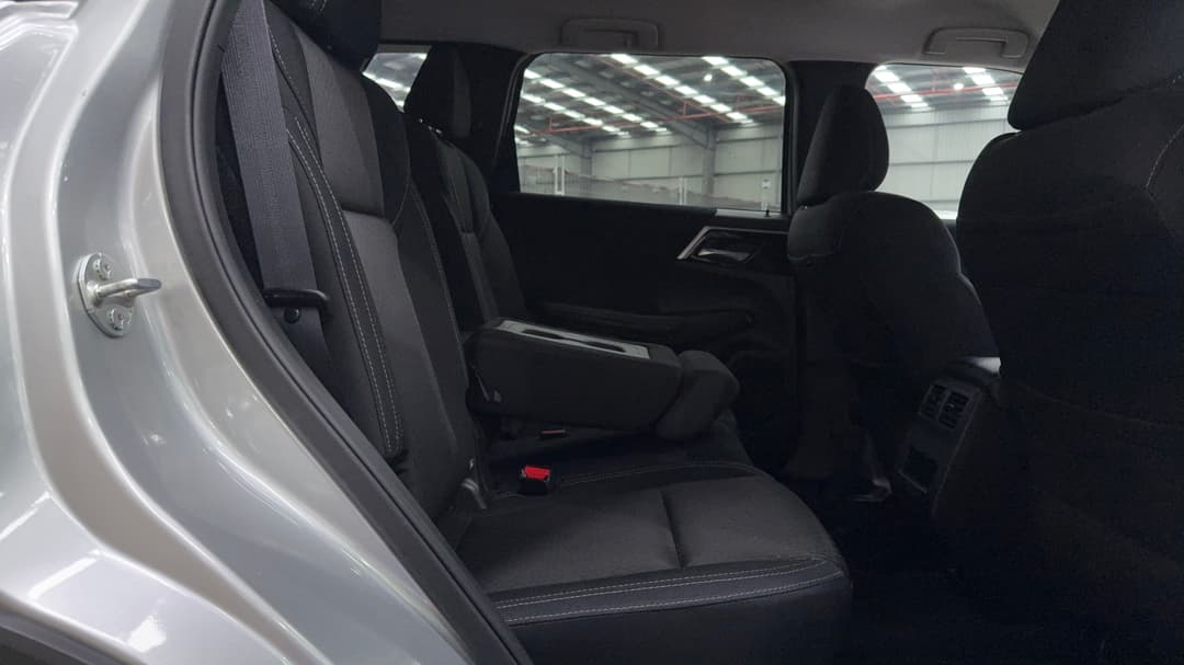 2024 Mitsubishi Outlander Ls 7 Seat (2WD), Automatic, 60344 km, Right Side Rear Door Cabin View