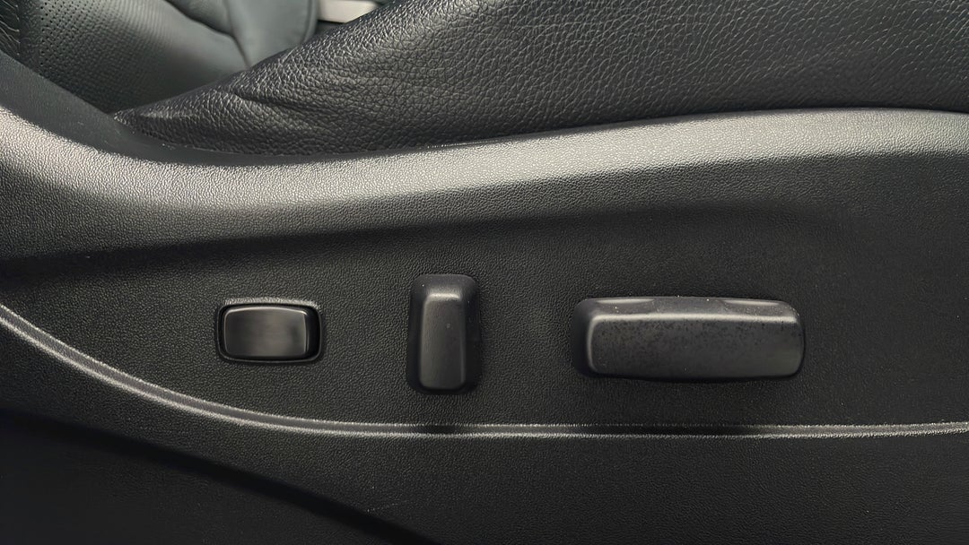 2015 Hyundai Ix35 Highlander (awd), Automatic, 80571 km, Drivers Side Adjustment Panel