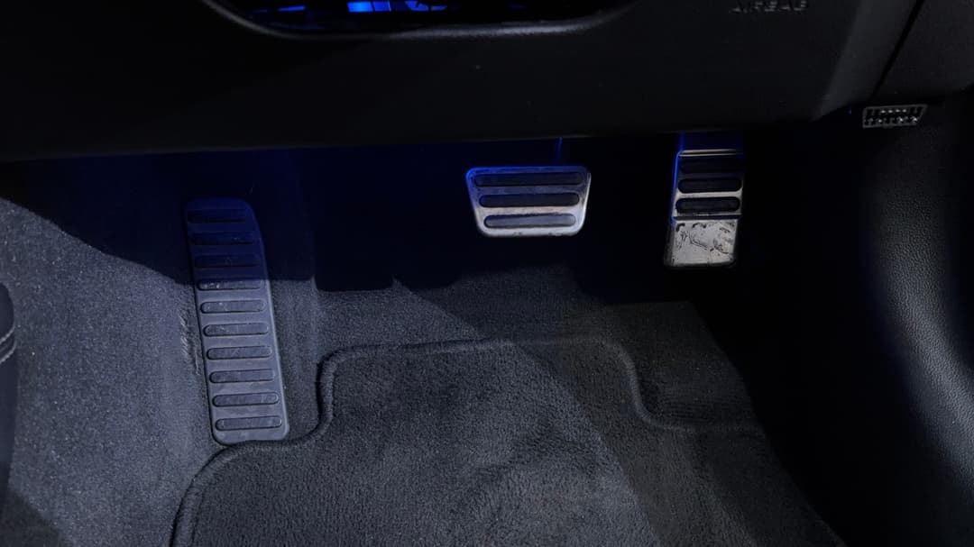 2022 Ford Mustang Gt 5.0 V8, Automatic, 28939 km, Pedals and Footmat
