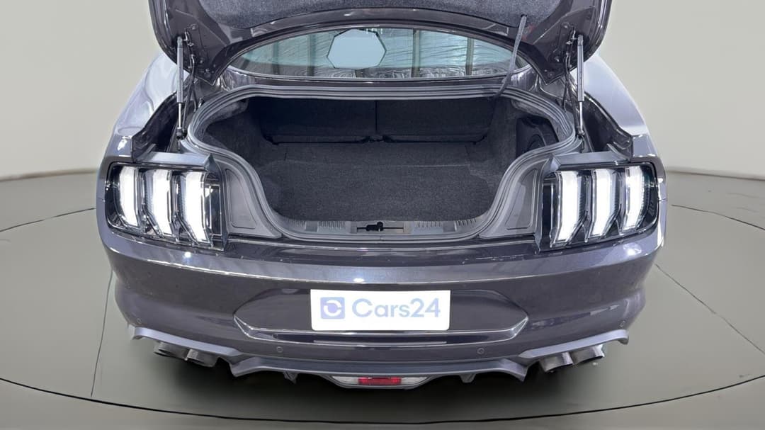 2022 Ford Mustang Gt 5.0 V8, Automatic, 28939 km, Boot Inside View
