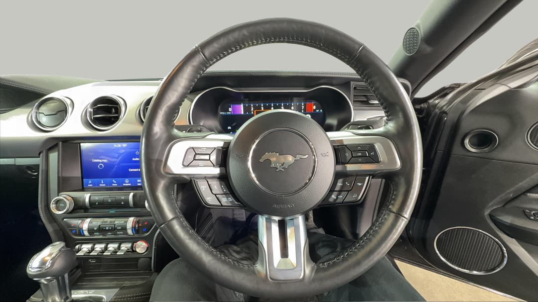 2022 Ford Mustang Gt 5.0 V8, Automatic, 28939 km, Steering Wheel Close-up