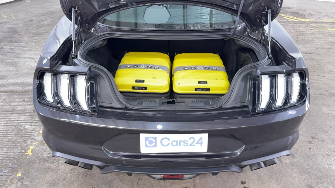 2022 Ford Mustang Gt 5.0 V8, Automatic, 28939 km, Boot Inside View with Luggage