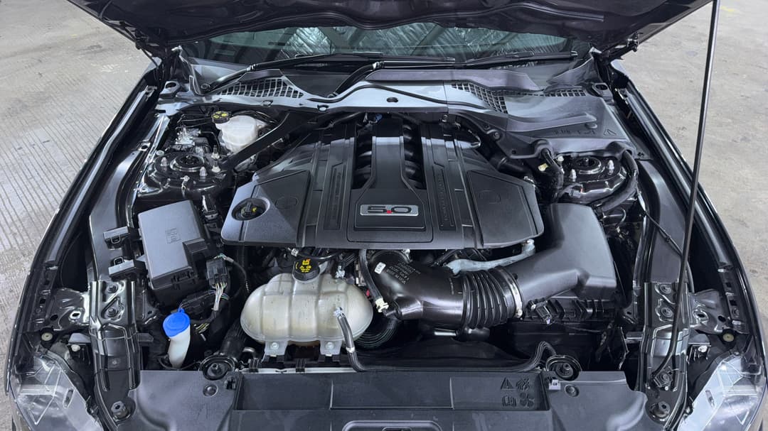 2022 Ford Mustang Gt 5.0 V8, Automatic, 28939 km, Open Bonnet (Engine)