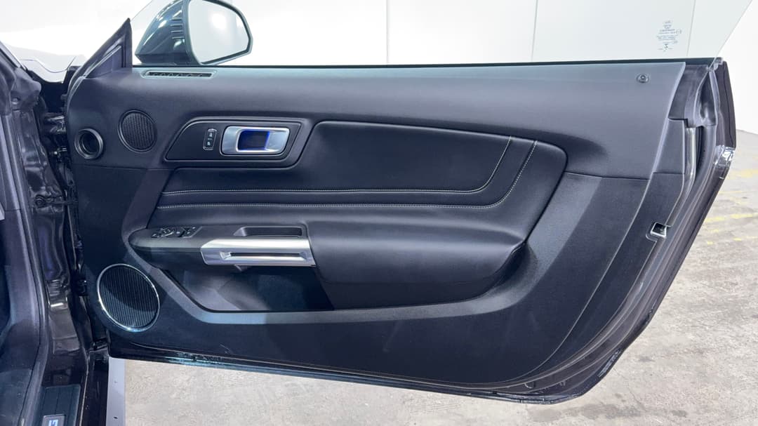 2022 Ford Mustang Gt 5.0 V8, Automatic, 28939 km, Speaker View