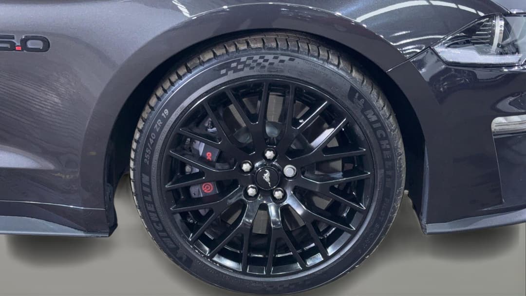 2022 Ford Mustang Gt 5.0 V8, Automatic, 28939 km, Right Front Wheel