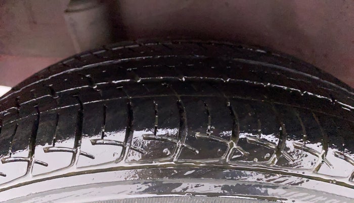 2014 Honda Brio 1.2 S MT I VTEC, Petrol, Manual, 97,333 km, Right Rear Tyre Tread