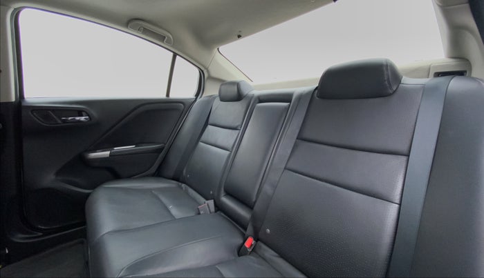 2016 Honda City VX (O) PETROL, Petrol, Manual, 81,461 km, Right Side Door Cabin View