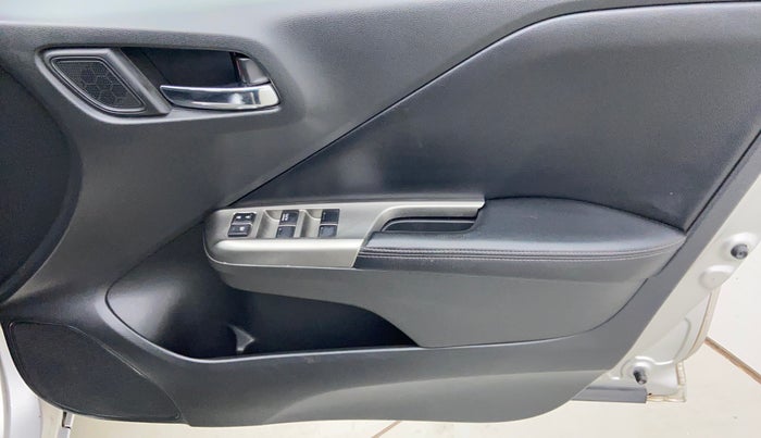 2016 Honda City VX (O) PETROL, Petrol, Manual, 81,461 km, Driver Side Door Panels Controls