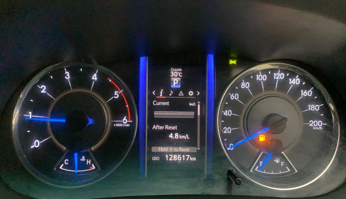 2016 Toyota Fortuner 2.8 4X2 AT, Diesel, Automatic, 1,28,617 km, Odometer Image