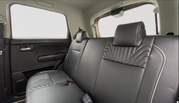 2021 Maruti New Wagon-R ZXI 1.2L AGS, Petrol, Automatic, 3,346 km, Right Side Rear Door Cabin