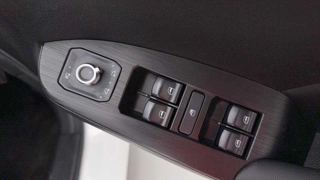 2022 GWM Haval Jolion Ultra, Automatic, 32687 km, Drivers Side Door Panel Controls