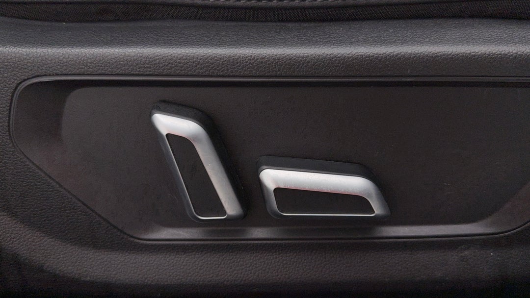 2022 GWM Haval Jolion Ultra, Automatic, 32687 km, Drivers Side Adjustment Panel