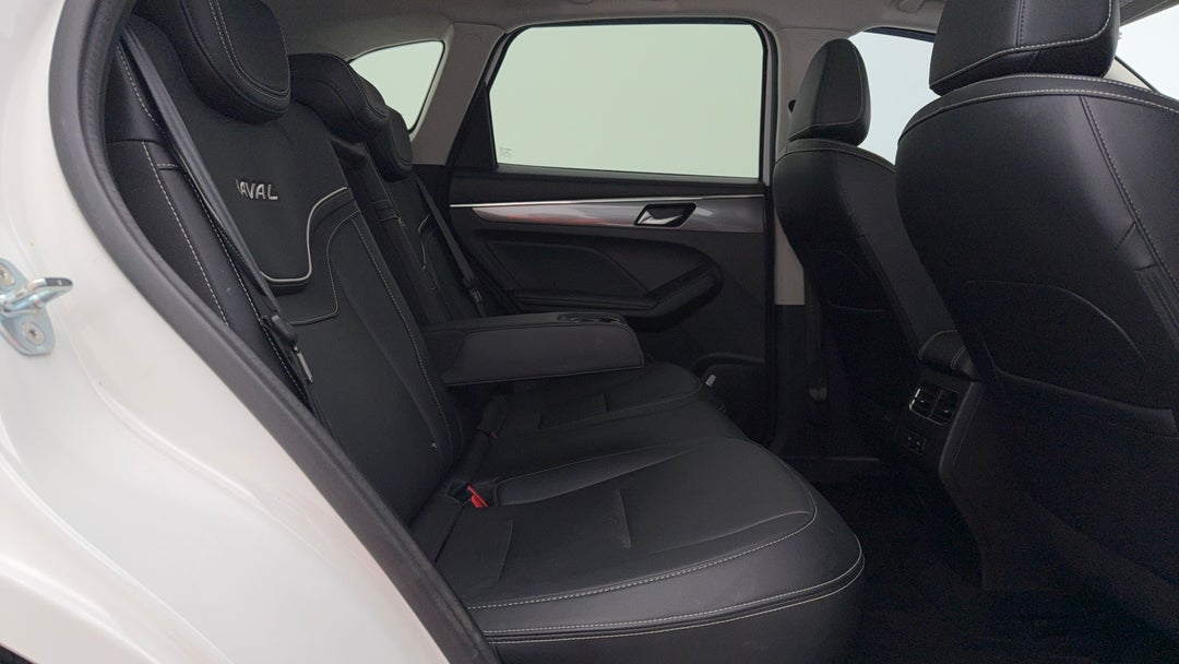 2022 GWM Haval Jolion Ultra, Automatic, 32687 km, Right Side Rear Door Cabin View