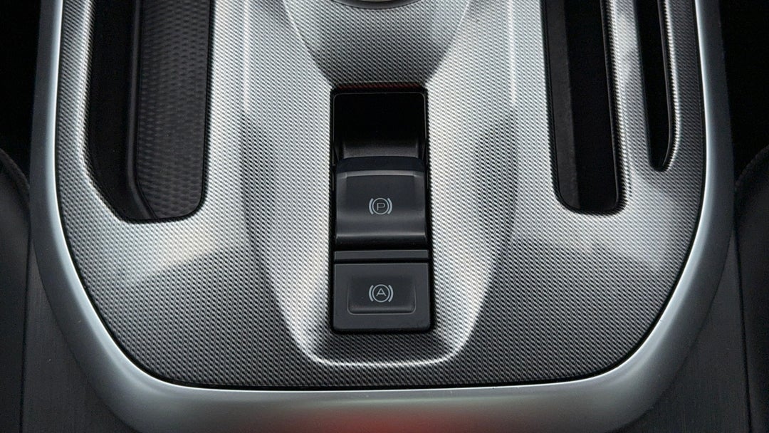 2022 GWM Haval Jolion Ultra, Automatic, 32687 km, Handbrake