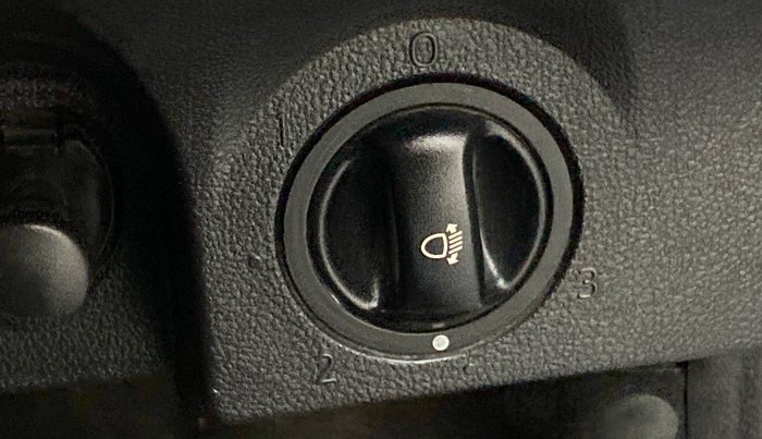 2011 Toyota Etios G, Petrol, Manual, 98,256 km, Dashboard - Headlight height adjustment not working