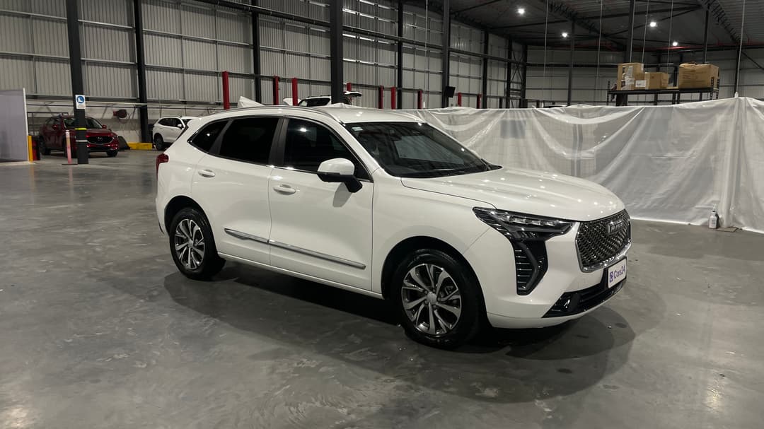 2022 GWM Haval Jolion Lux, Automatic, 61364 km, Right Front Diagonal (45- Degree) View